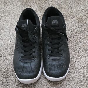 Nike SB Black and White Men's Sneakers